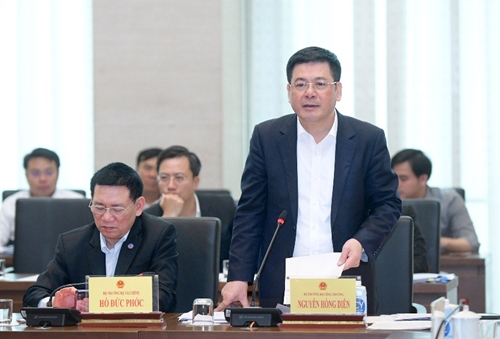 Bộ trưởng Nguyễn Hồng Diên: Đề xuất dùng ngân sách nâng mức dự trữ xăng dầu quốc gia